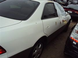 1998 LEXUS ES300, 3.0L AUTO, COLOR WHITE, STK Z15848
